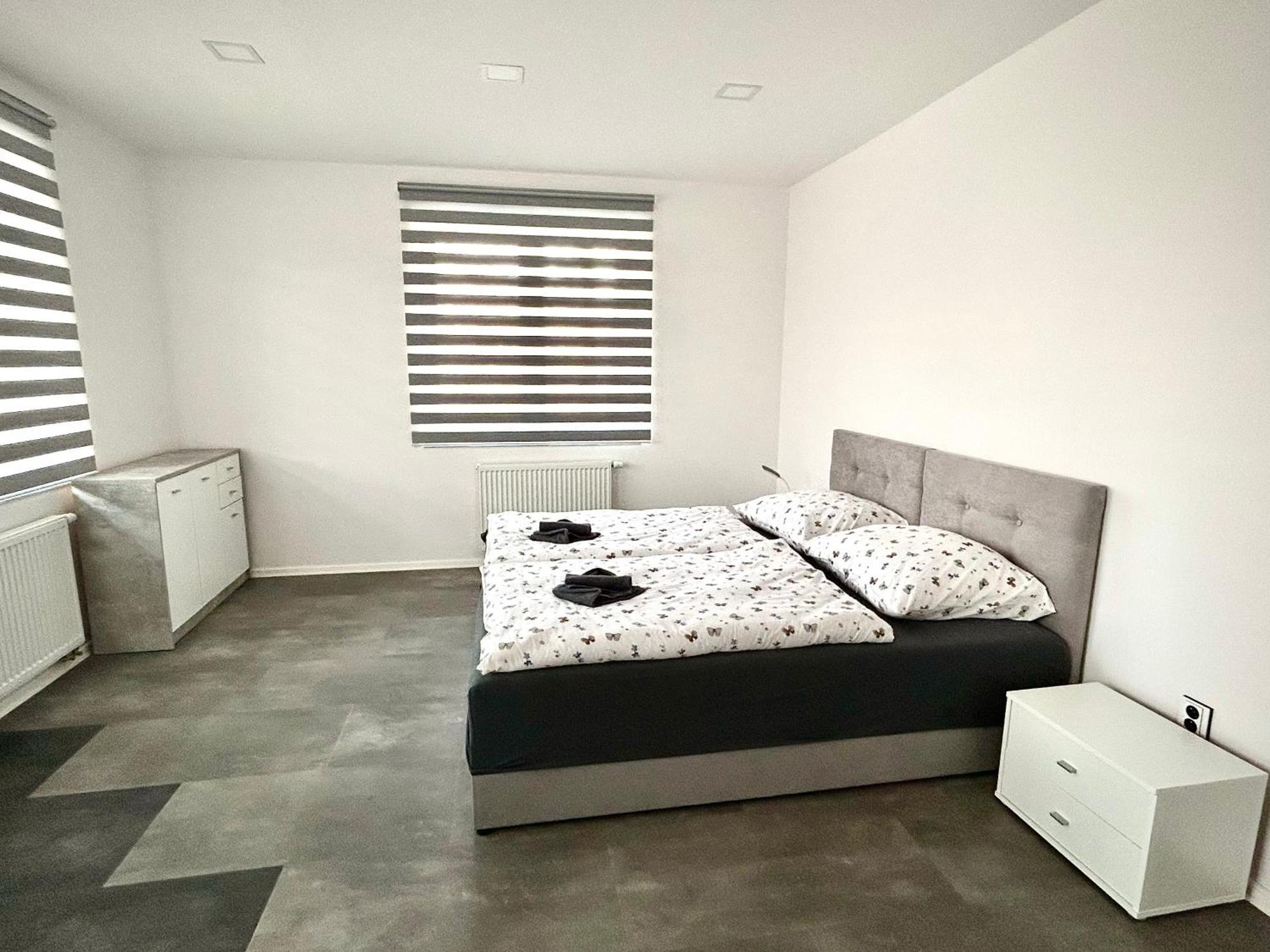 Apartmany Premium Se Soukromym Parkovanim Ceska Lipa Exterior photo