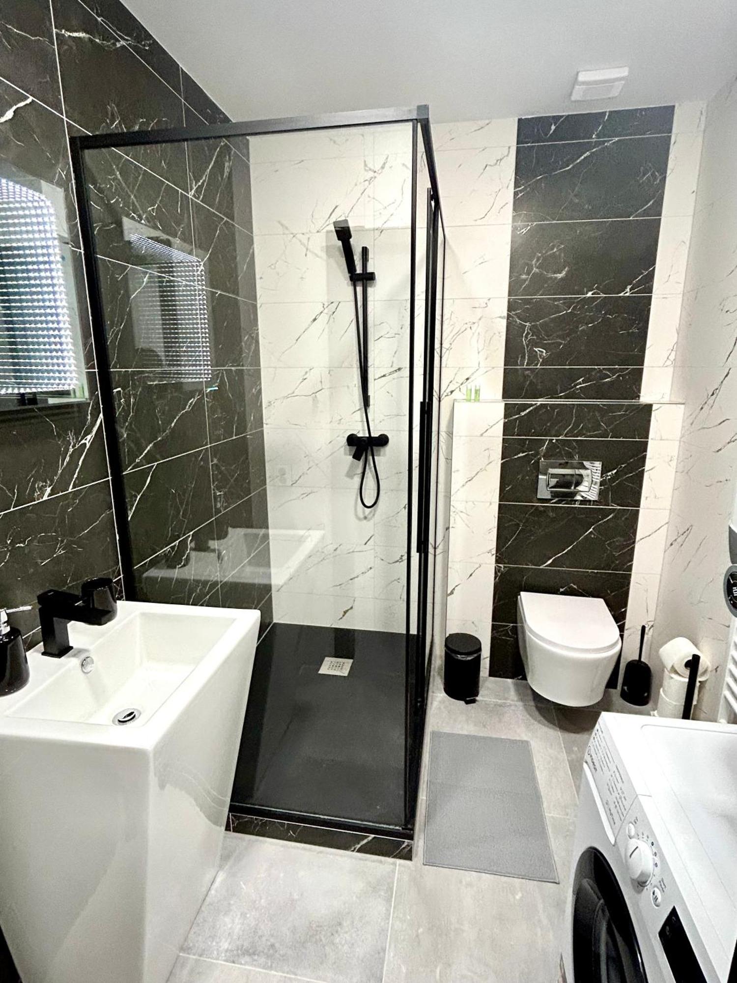 Apartmany Premium Se Soukromym Parkovanim Ceska Lipa Exterior photo