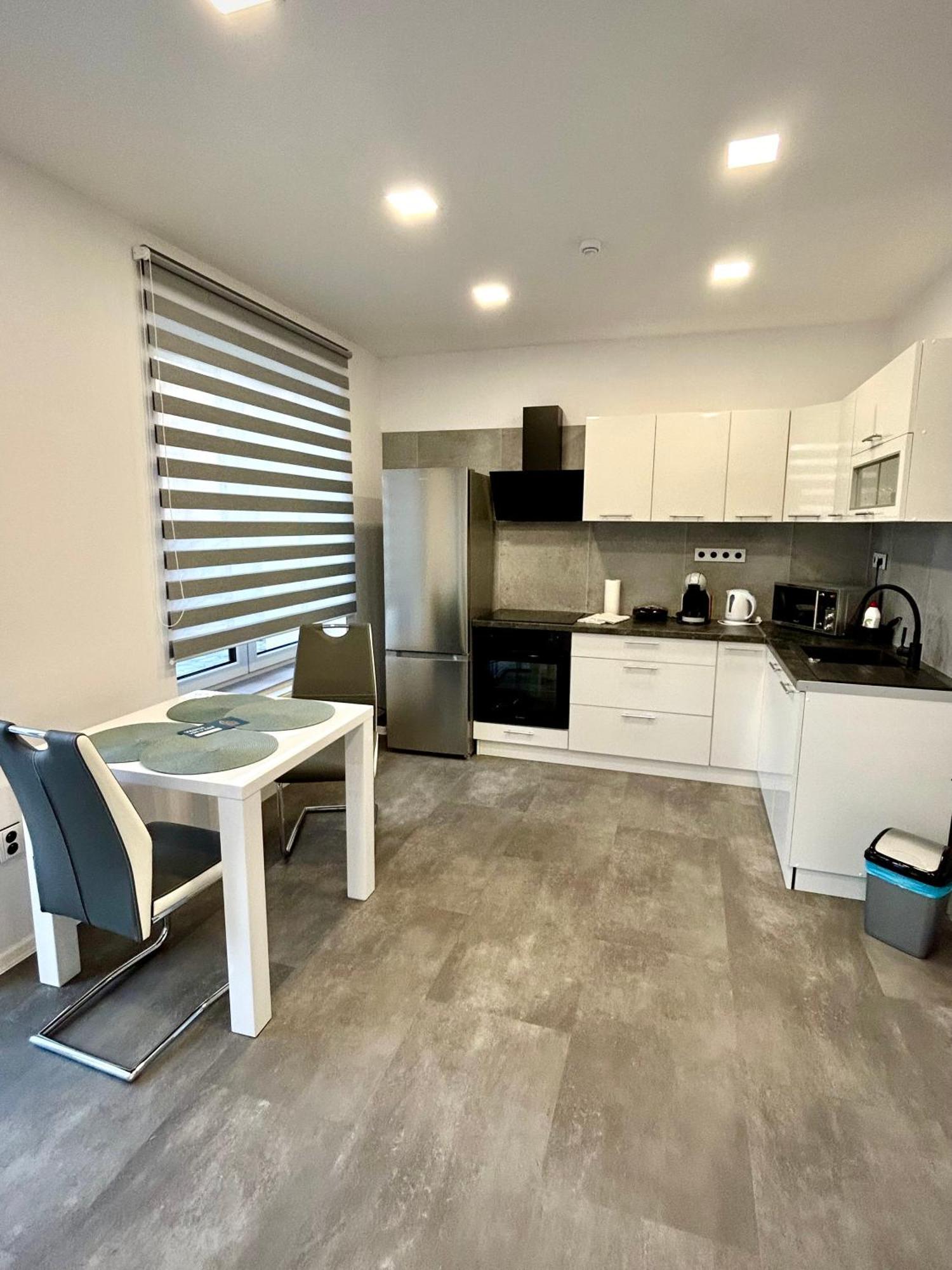 Apartmany Premium Se Soukromym Parkovanim Ceska Lipa Exterior photo