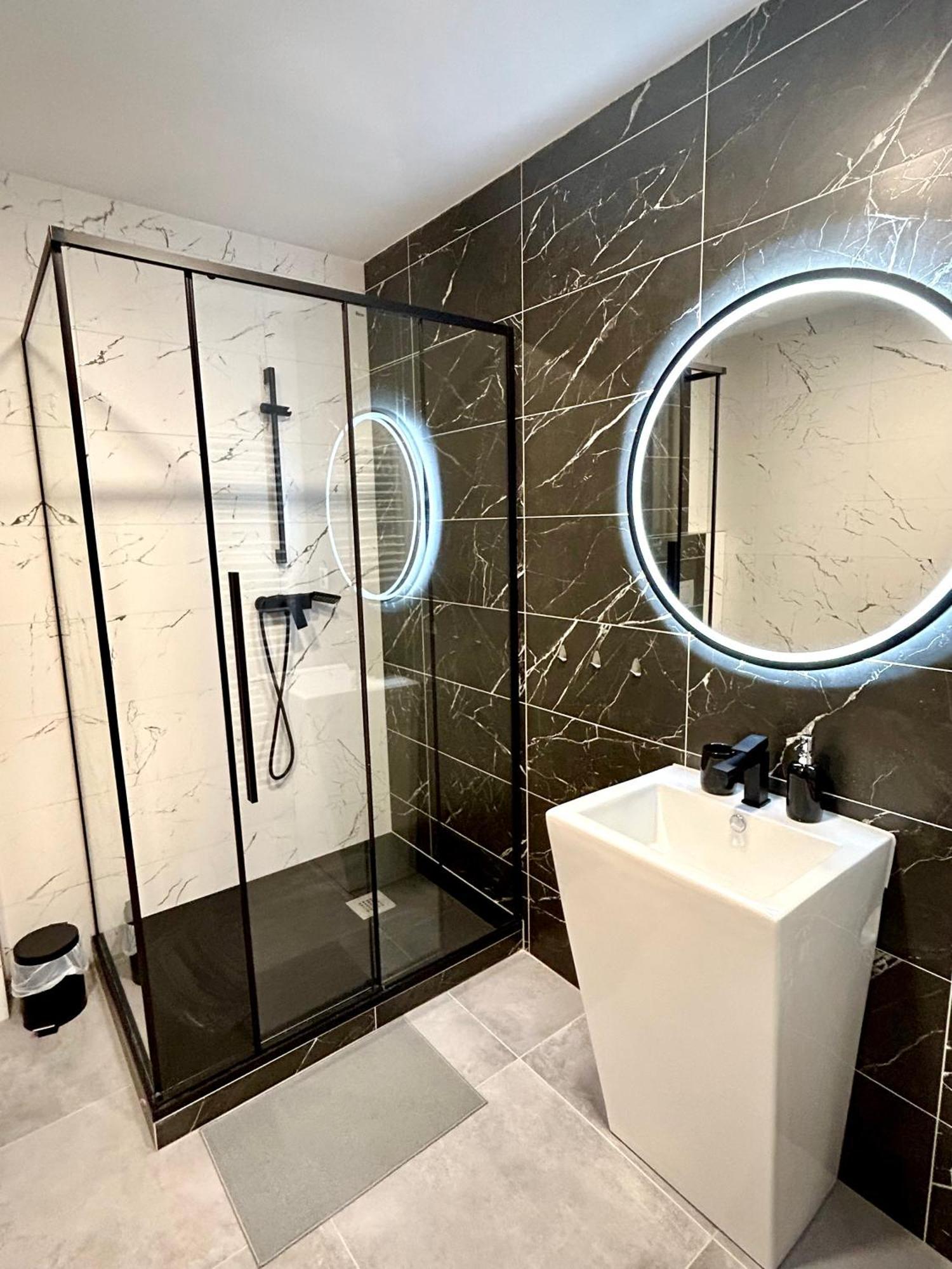 Apartmany Premium Se Soukromym Parkovanim Ceska Lipa Exterior photo